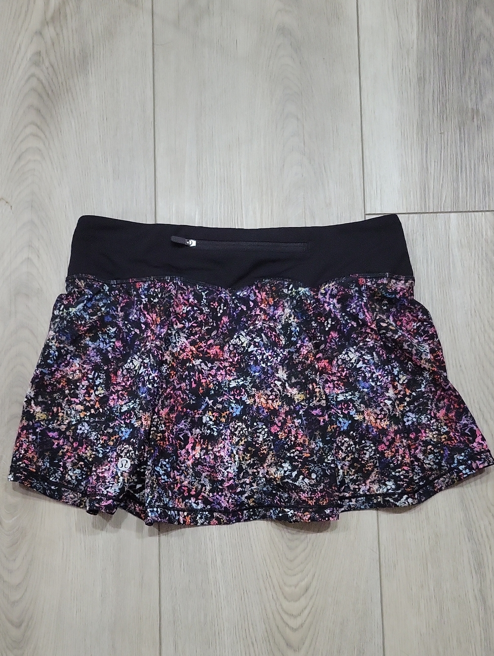 lululemon athletica Black Multicolor Floral-Print Skater Skirt